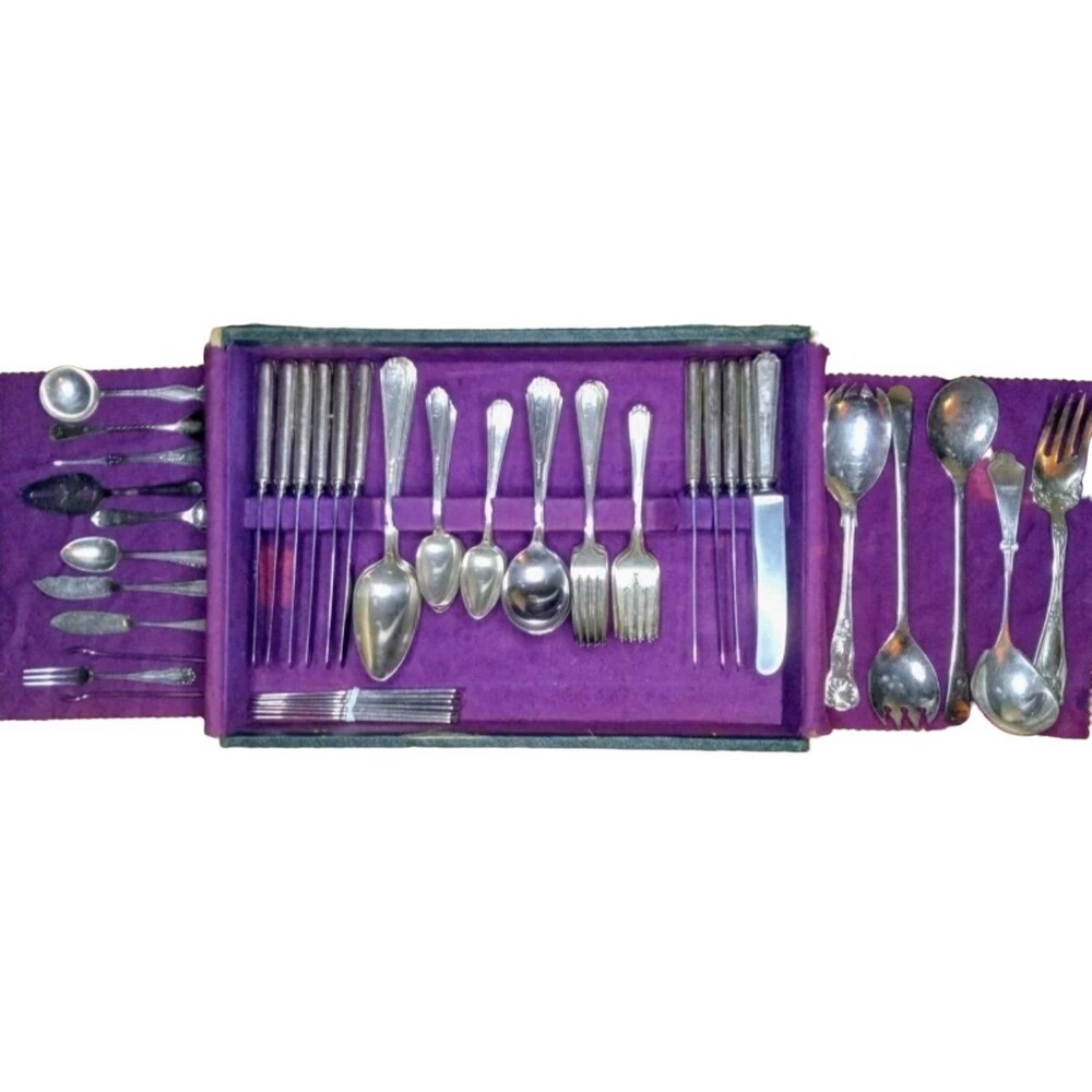 Gorham Vanity Fair Silver Plated Flatware 108-Piece Set in Case